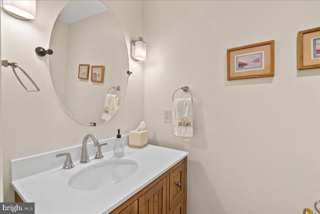 2071 VAN TUYL PL, Falls Church, VA 22043