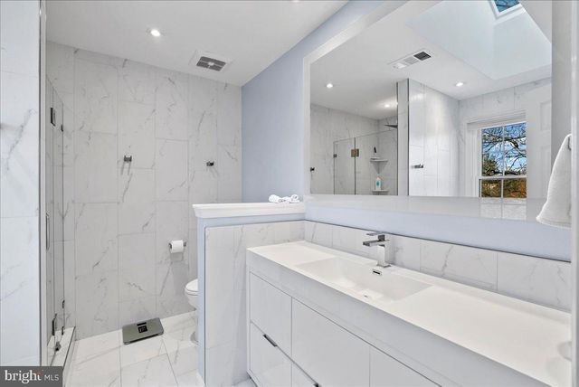 2071 VAN TUYL PL, Falls Church, VA 22043