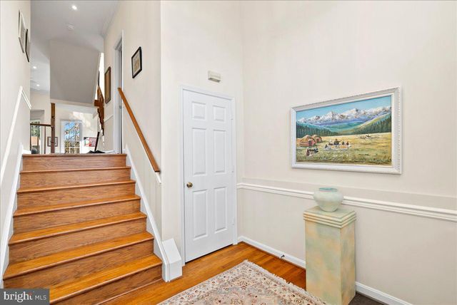 2071 VAN TUYL PL, Falls Church, VA 22043