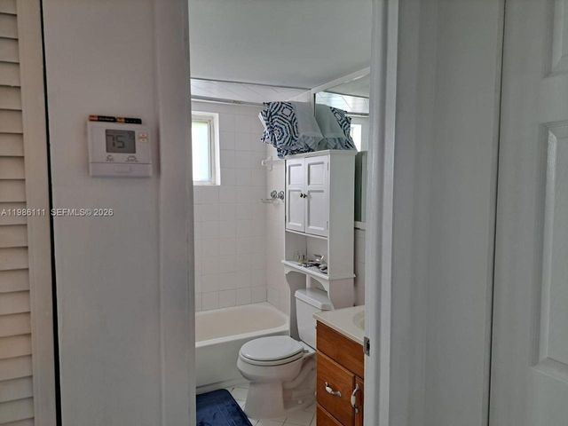 7910 Taft St 107, Pembroke Pines, FL 33024