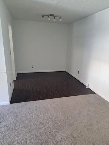 7910 Taft St 107, Pembroke Pines, FL 33024