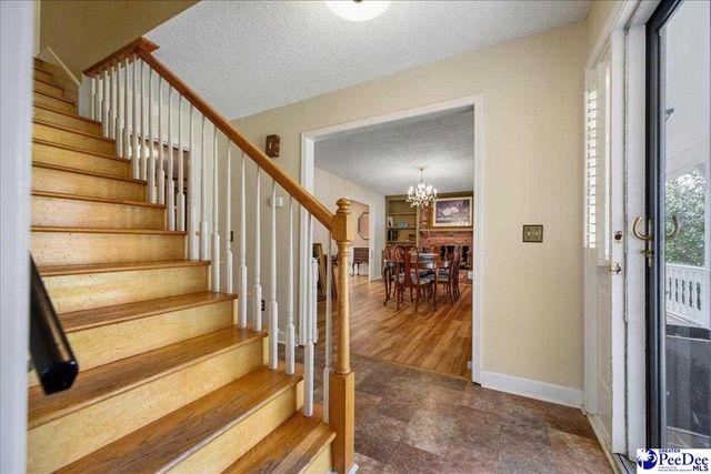 1209 Forest Dr, Hartsville, SC 29550