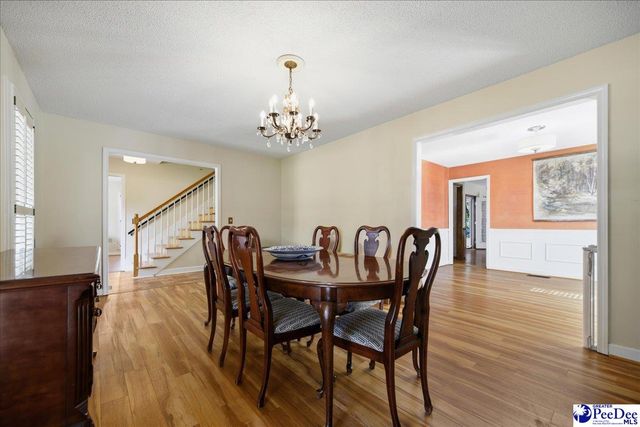 1209 Forest Dr, Hartsville, SC 29550