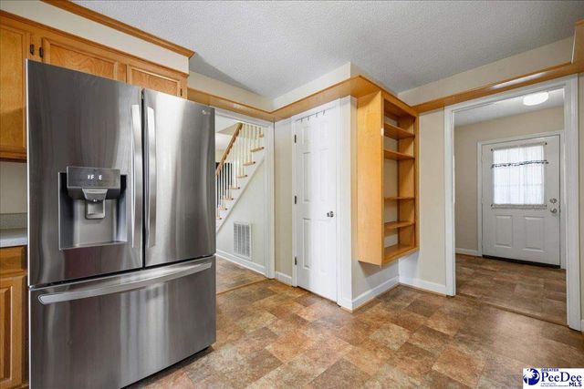 1209 Forest Dr, Hartsville, SC 29550