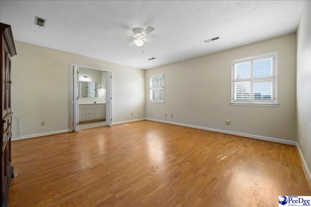 1209 Forest Dr, Hartsville, SC 29550