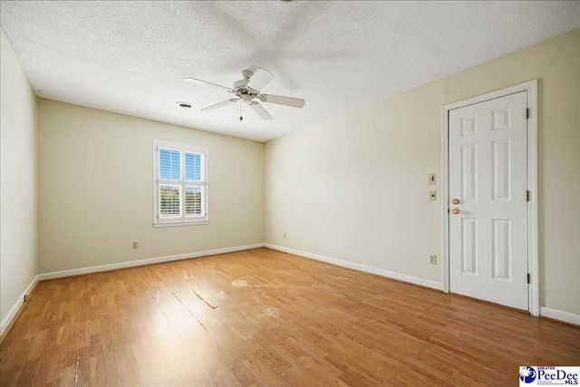 1209 Forest Dr, Hartsville, SC 29550