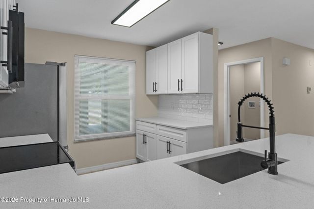 12036 Country Cove Avenue, Hudson, FL 34669
