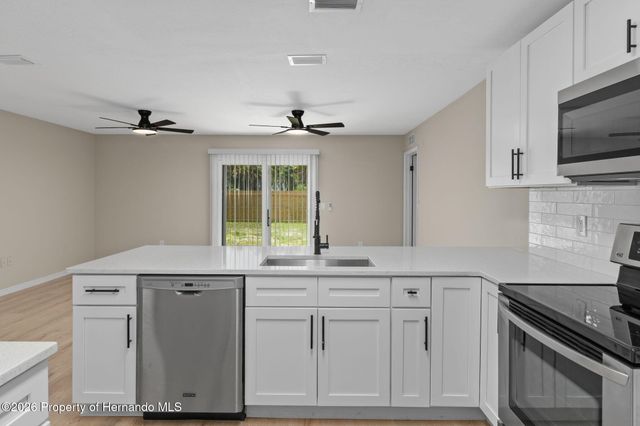 12036 Country Cove Avenue, Hudson, FL 34669