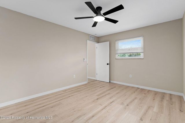 12036 Country Cove Avenue, Hudson, FL 34669