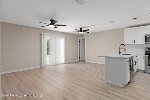 12036 Country Cove Avenue, Hudson, FL 34669