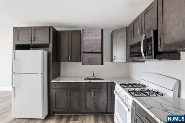 231 Market Street, Paterson, NJ 07505