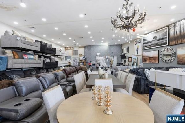 231 Market Street, Paterson, NJ 07505