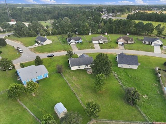 146 Cavalier Drive, Raeford, NC 28376