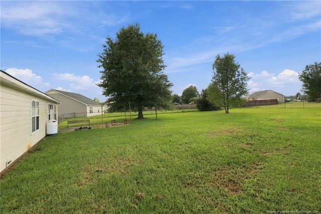146 Cavalier Drive, Raeford, NC 28376