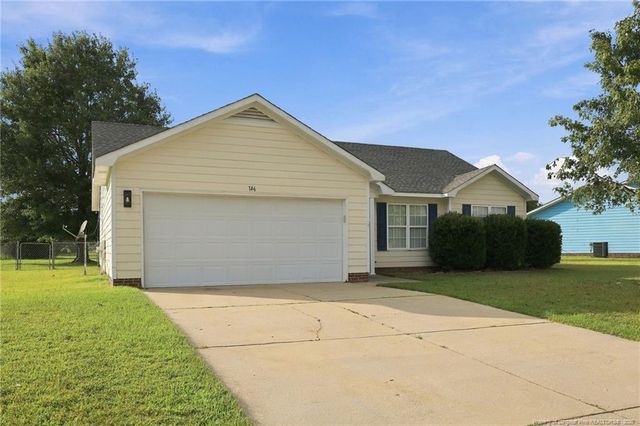 146 Cavalier Drive, Raeford, NC 28376