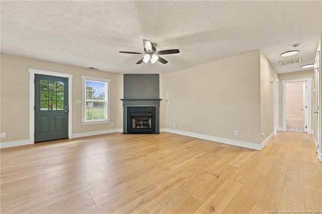 146 Cavalier Drive, Raeford, NC 28376
