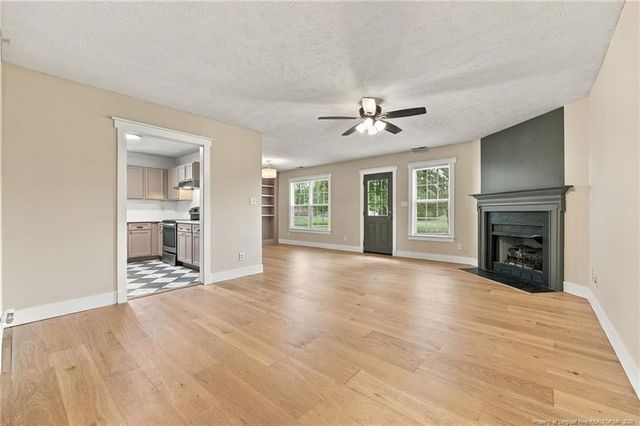 146 Cavalier Drive, Raeford, NC 28376