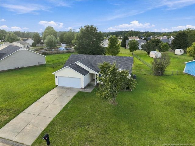 146 Cavalier Drive, Raeford, NC 28376