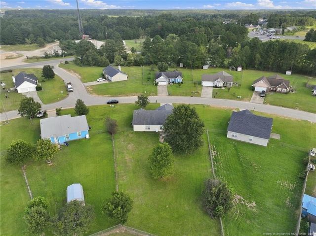 146 Cavalier Drive, Raeford, NC 28376