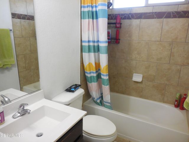 7045 EAGLE NEST Court, El Paso, TX 79934