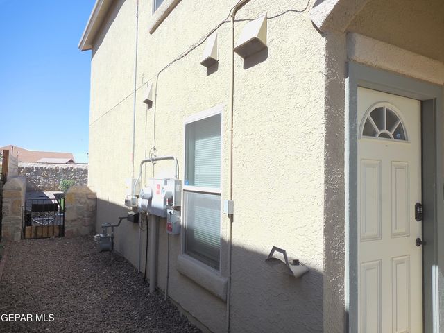 7045 EAGLE NEST Court, El Paso, TX 79934