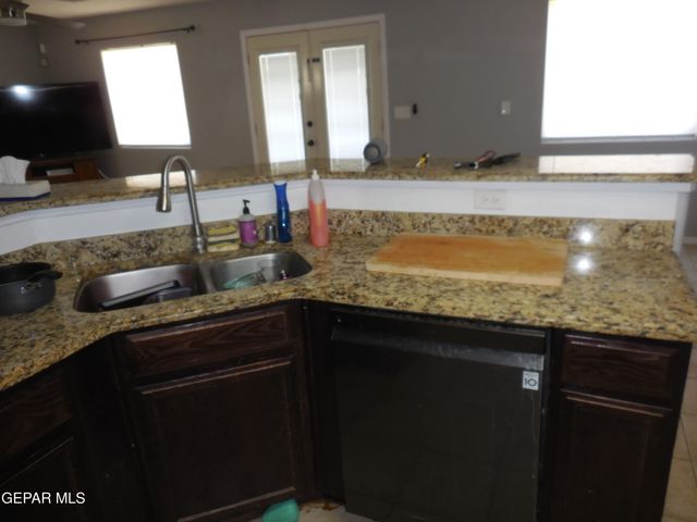 7045 EAGLE NEST Court, El Paso, TX 79934