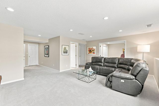 5423 Butternut Circle, Minnetonka, MN 55343