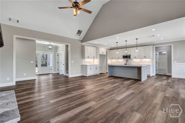 647 Fairview Road, Pendergrass, GA 30567