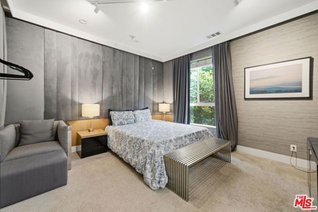 5911 Saturn Street, Los Angeles, CA 90035