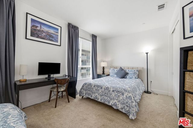 5911 Saturn Street, Los Angeles, CA 90035