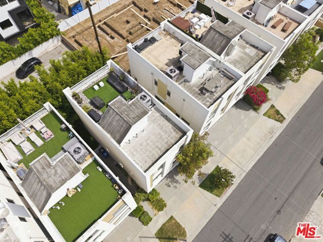 5911 Saturn Street, Los Angeles, CA 90035