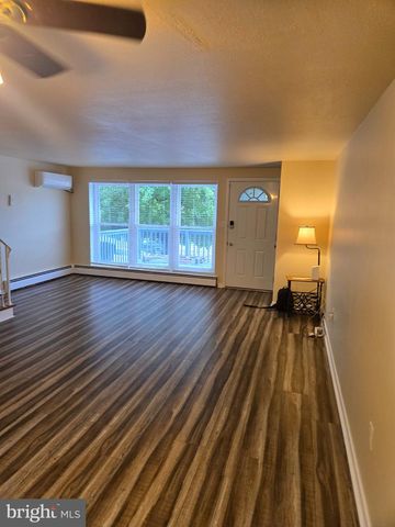105 JOHN GLENN AVE, Reading, PA 19607