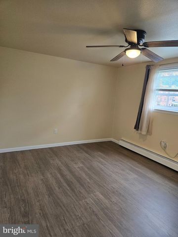 105 JOHN GLENN AVE, Reading, PA 19607