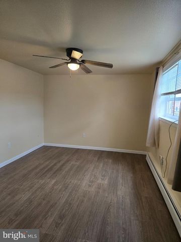 105 JOHN GLENN AVE, Reading, PA 19607