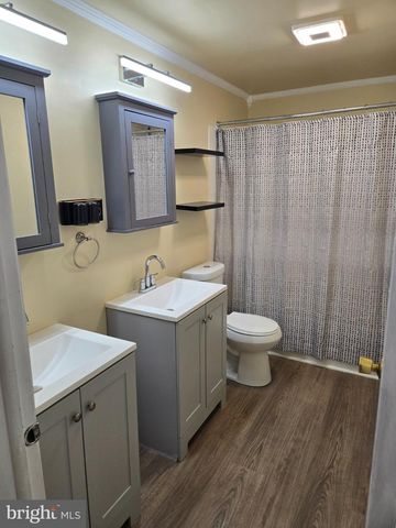105 JOHN GLENN AVE, Reading, PA 19607
