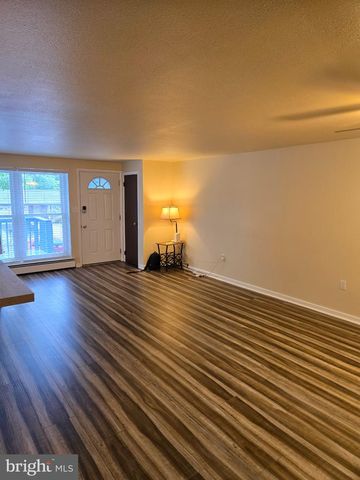 105 JOHN GLENN AVE, Reading, PA 19607