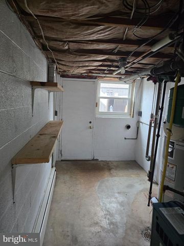 105 JOHN GLENN AVE, Reading, PA 19607