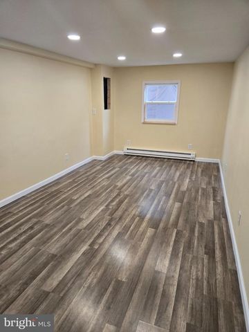 105 JOHN GLENN AVE, Reading, PA 19607