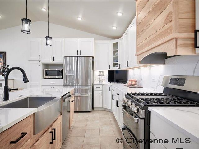 5801 MICA BLUFF, Cheyenne, WY 82009