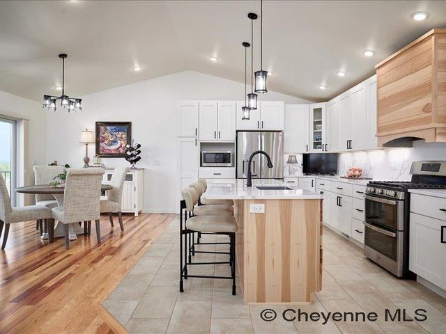 5801 MICA BLUFF, Cheyenne, WY 82009