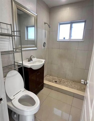 6220 Dawson St, Hollywood, FL 33023