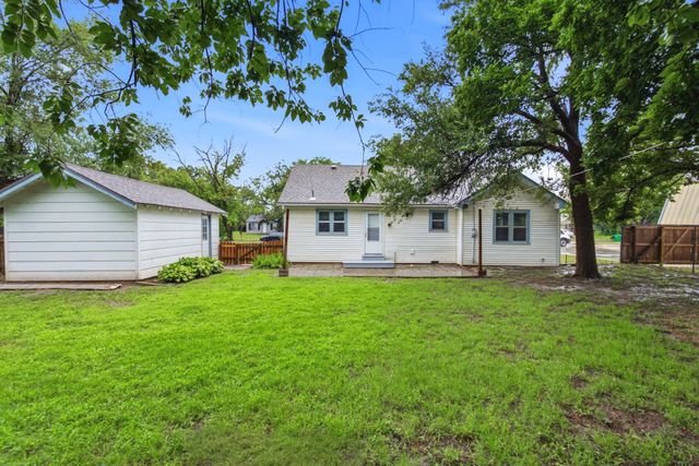 420 S McComas, Wichita, KS 67213