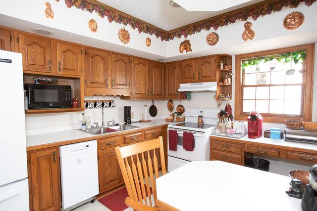 242 Garrett Avenue, Brooksville, KY 41004