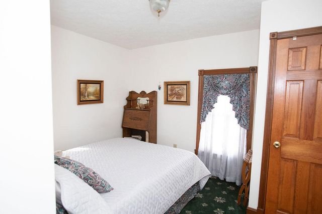 242 Garrett Avenue, Brooksville, KY 41004