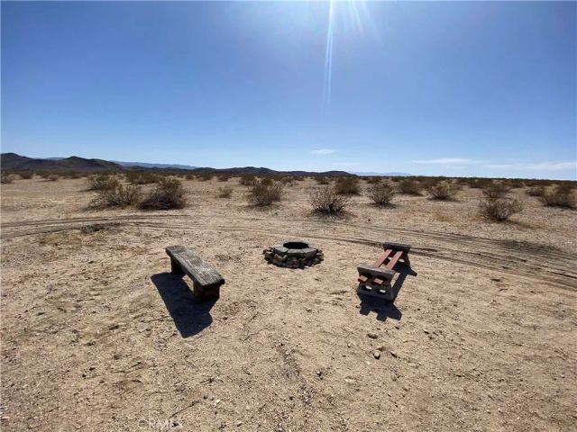 0 Windsong, Joshua Tree, CA 92252