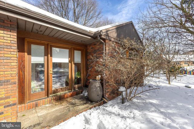 612 HOLLY CT, State College, PA 16801