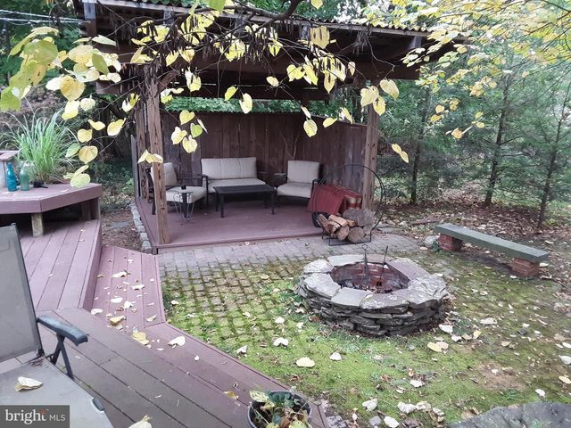 612 HOLLY CT, State College, PA 16801