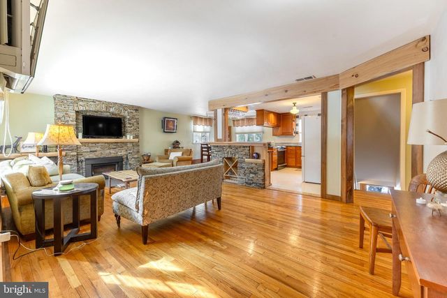 612 HOLLY CT, State College, PA 16801