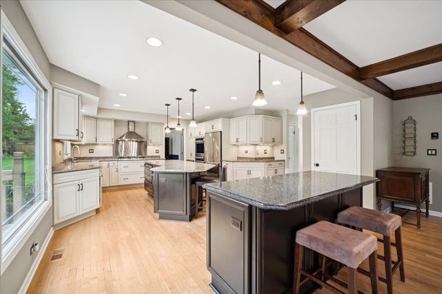 21488 N Pheasant Trail, Deer Park, IL 60010