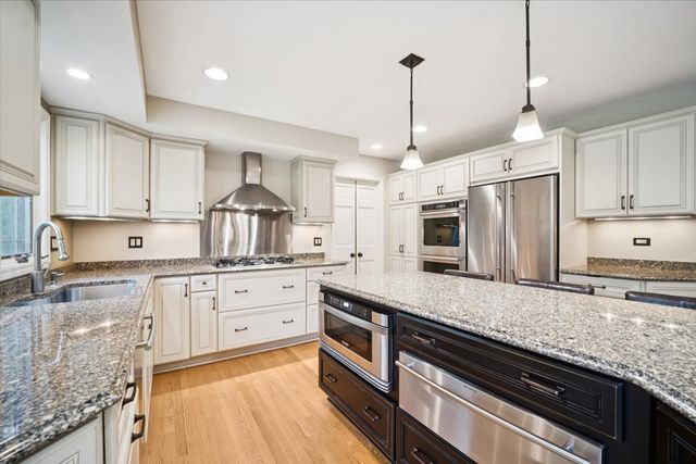 21488 N Pheasant Trail, Deer Park, IL 60010